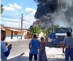 IncÃªndio de grandes proporÃ§Ãµes atinge a "Rua dos Postos" em MossorÃ³