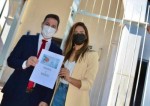 Hermeson Pinheiro e Diana Paula protocolam registro de chapa