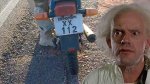 De Volta para o Futuro? Moto com placa dos anos 90 é flagrada na BR-406