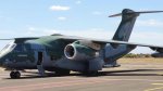 Maior aeronave já fabricada no Brasil pousa em Mossoró e atrai curiosos ao aeroporto