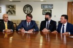 Governo Bolsonaro prorroga auxílio emergencial por mais três meses