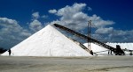 Bolsonaro assina decreto que torna produÃ§Ã£o de sal no RN de interesse social