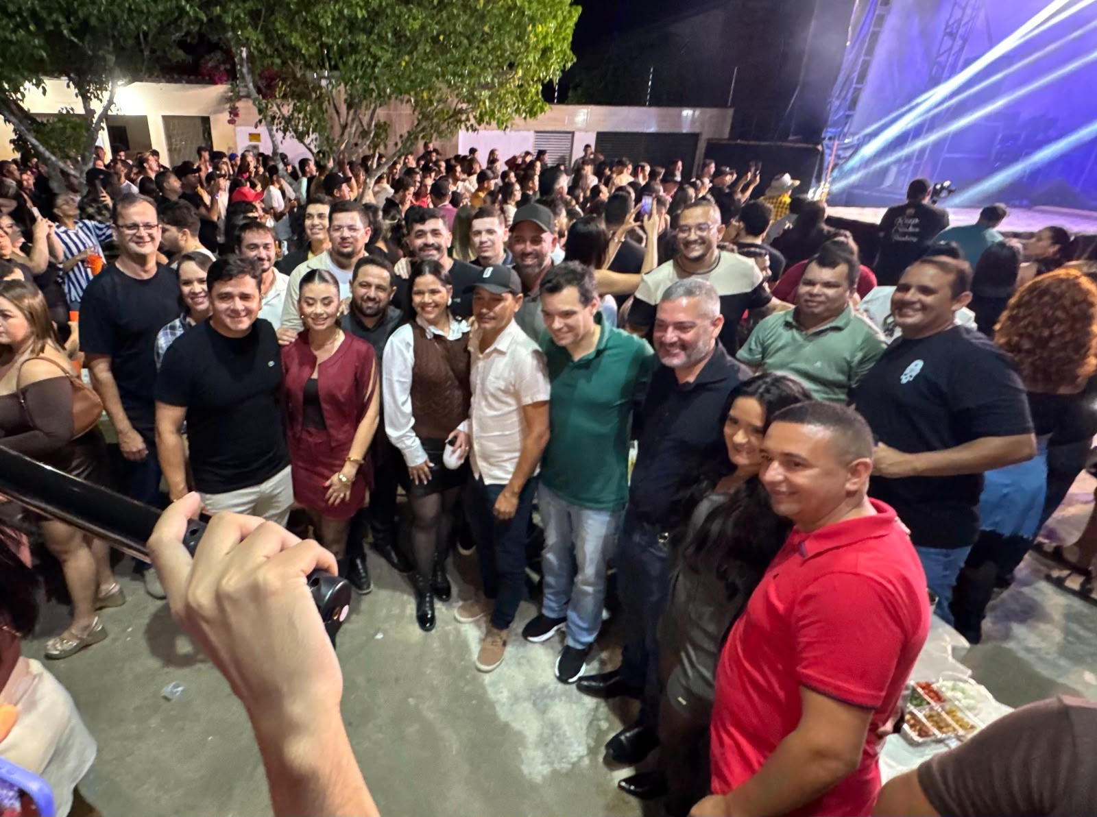 Walter Alves inaugura obras em Angicos e participa abertura do Tangará Junino