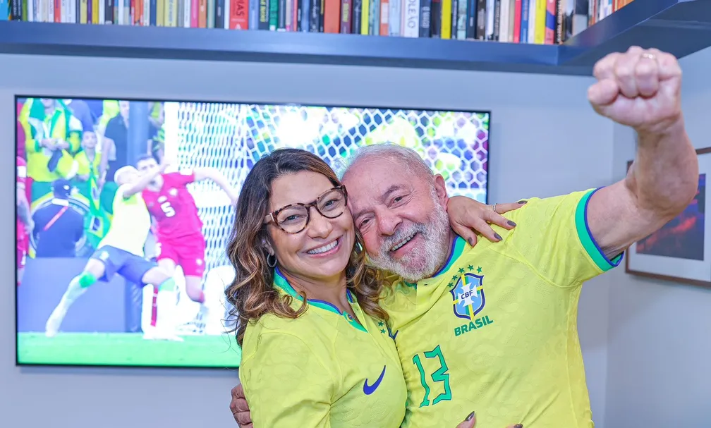 Eleito após o penta, Lula nunca viu o Brasil levantar outra Copa
