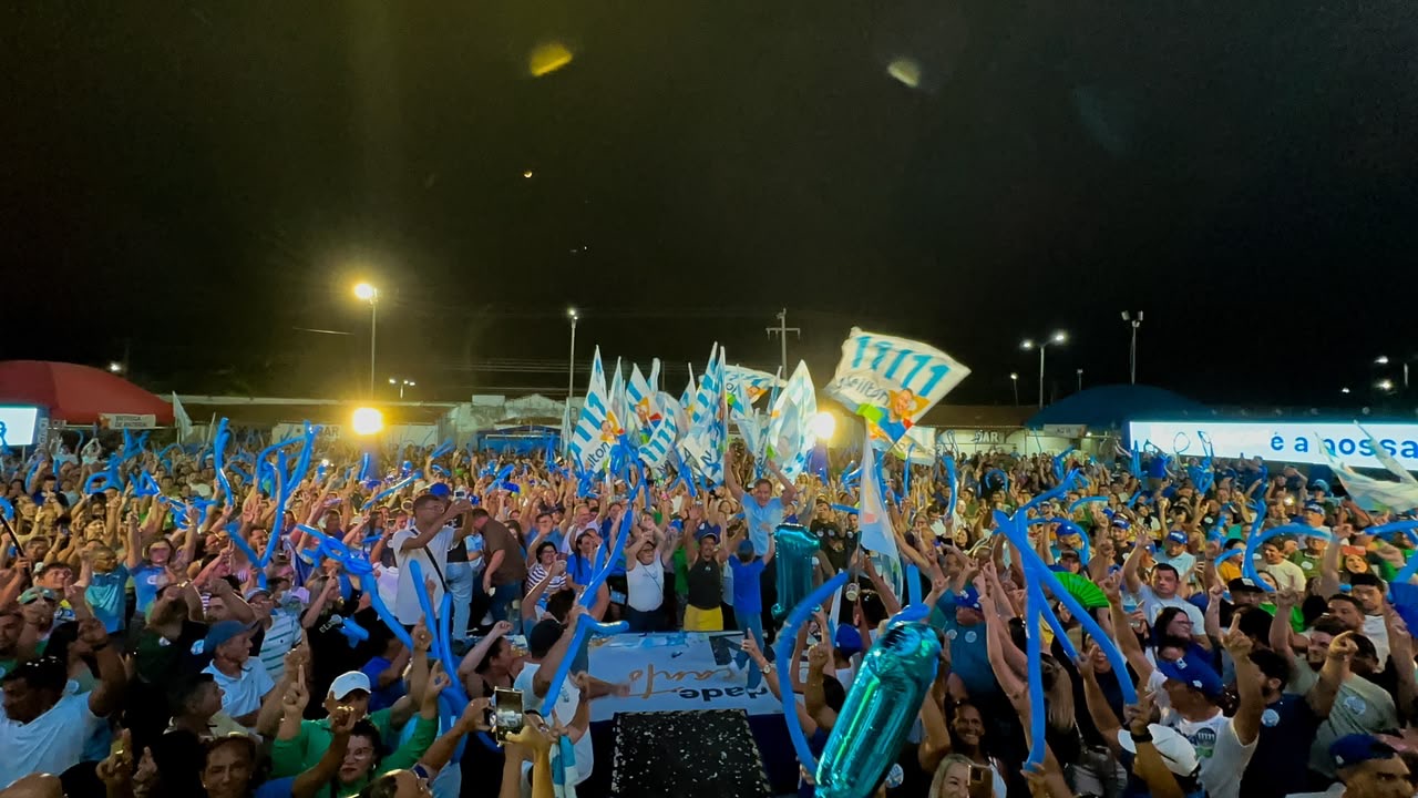 Neilton reúne multidão em lançamento de campanha em Apodi