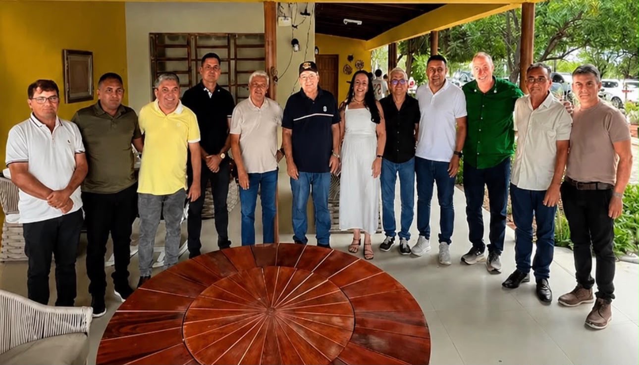Força política de Severiano Melo declara apoio a Álvaro, Babá e Coronel Hélio