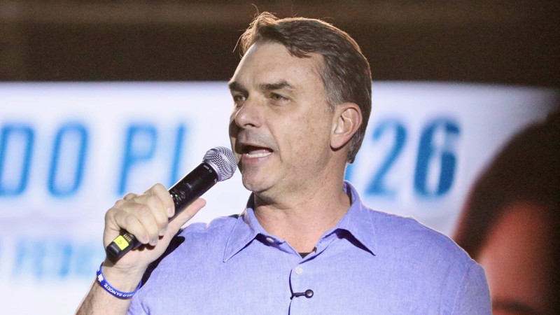 Flávio encosta em Lula e pesquisa BTG-Nexus aponta empate técnico pela Presidência