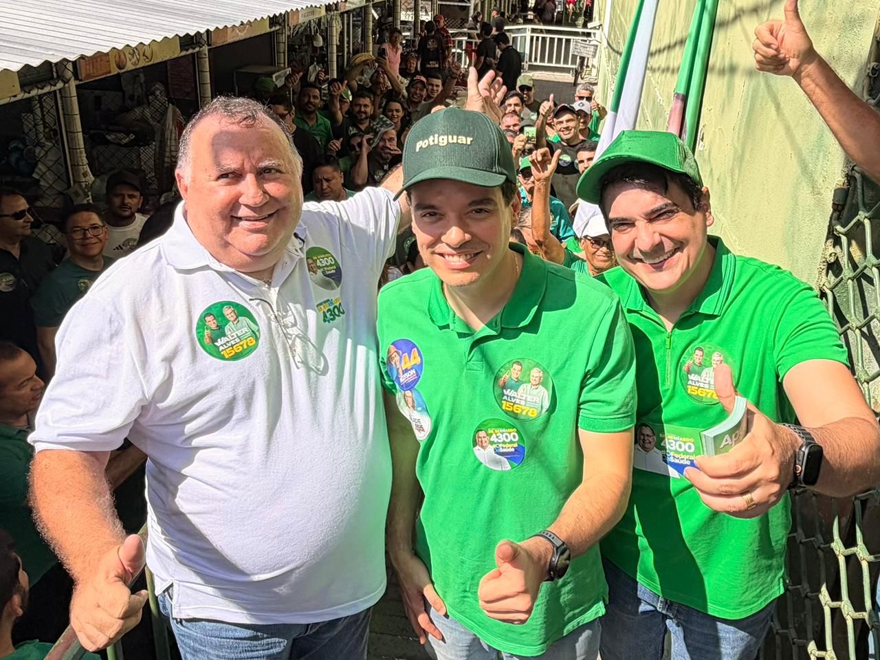 Em visita à Feira de Apodi, Walter Alves reforça compromisso com o município e destaca mais de R$ 16 milhões em investimentos