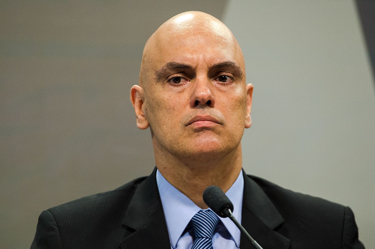 Nem no AI-5: Moraes leva ofensiva contra Mendonça a um nível que assusta até os tempos da ditadura