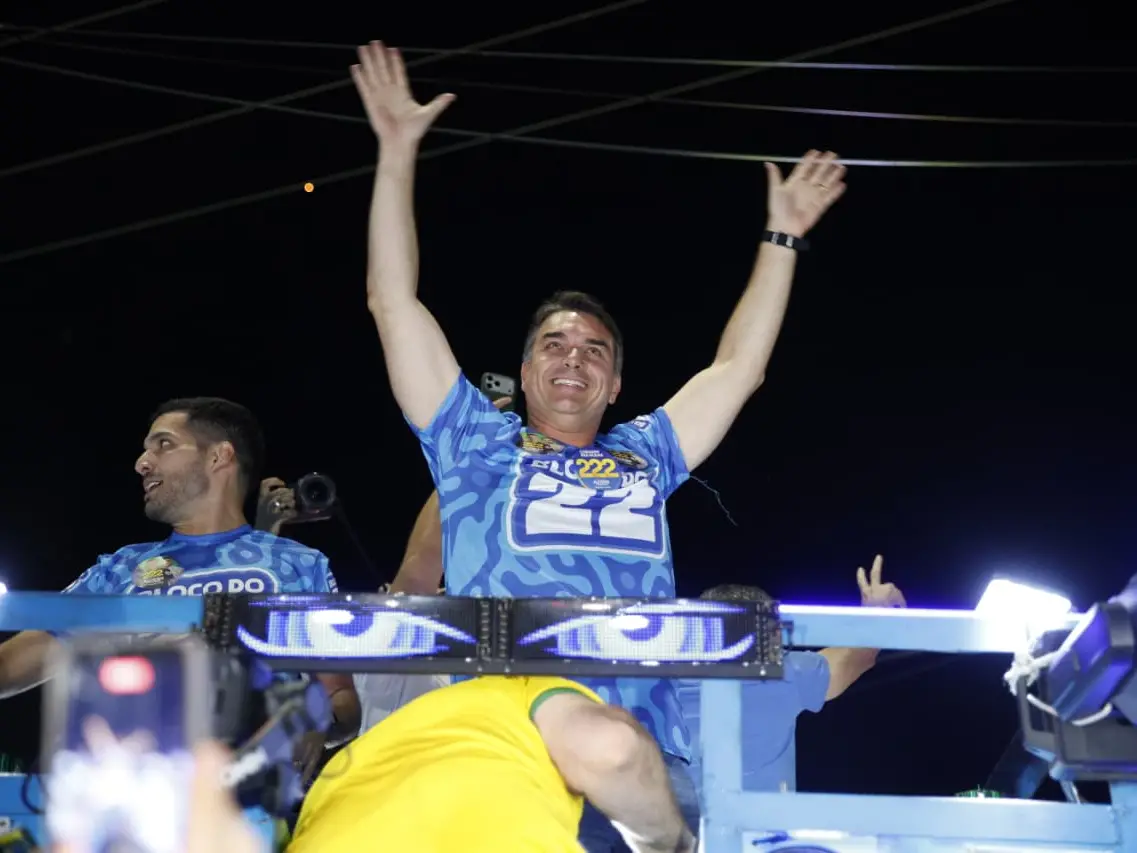 Flávio chega a 59% de probabilidade de vitória na Kalshi e 58% no Polymarket