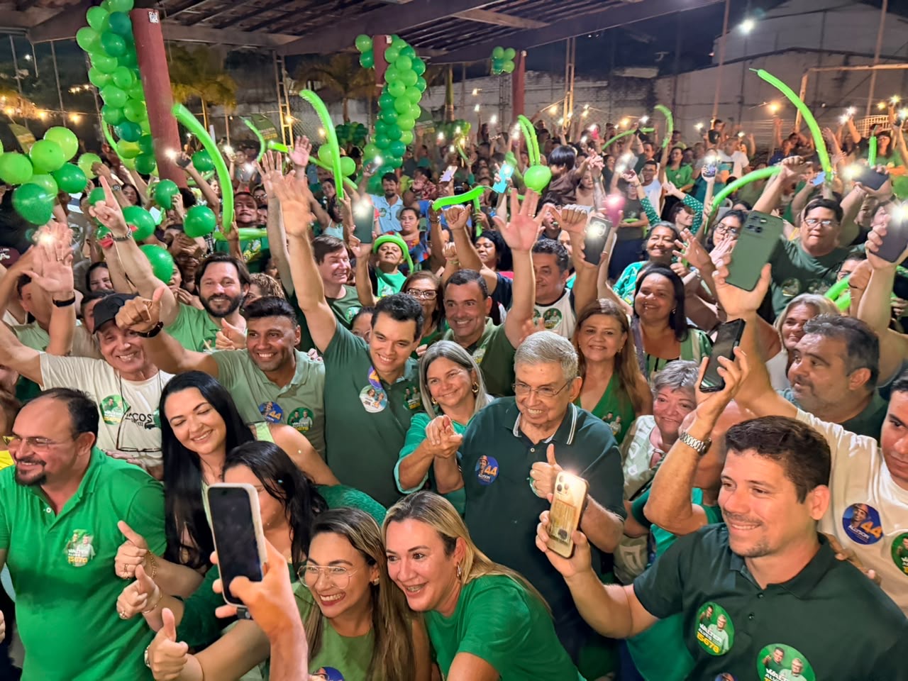 Parnamirim: Walter Alves e Garibaldi reúnem multidão no terceiro maior colégio eleitoral do Rio Grande do Norte