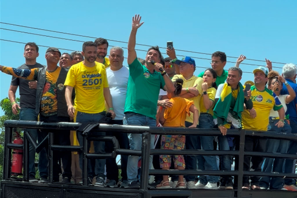 Quaest aponta arrancada de Flávio na reta final da eleição