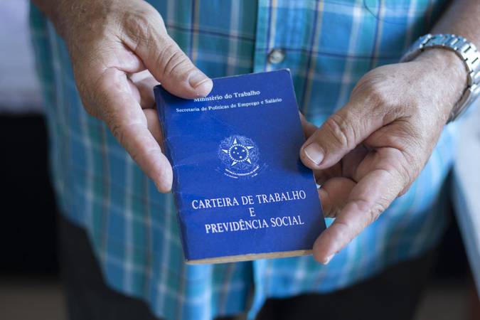 Ministro do TCU alerta para risco de falta de recursos para pagar aposentadorias no Brasil